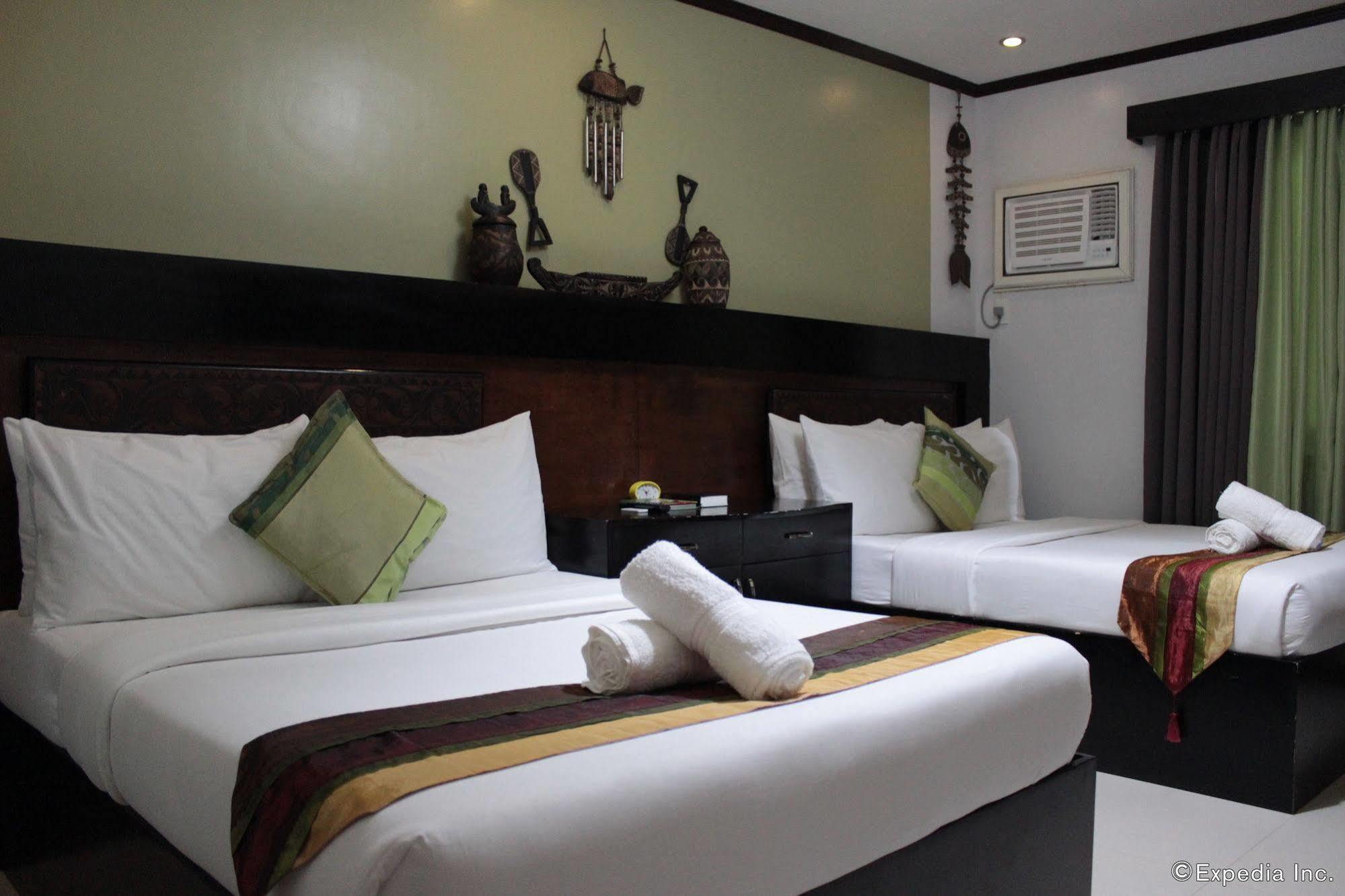 Coron Bancuang Mansion Bed and Breakfast Esterno foto
